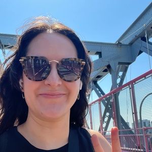 Meet your Posher, Rebecca